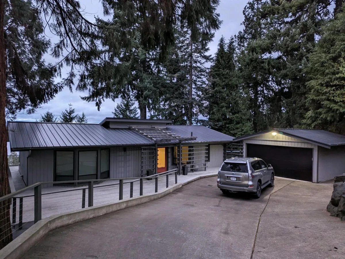 Roof replacement project in Pierce County, WA